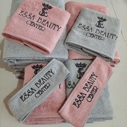 Logo baskılı güzellik merkezi havlu takımı