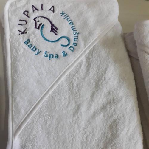 Köşe kapşonlu bebek havlusu - baby spa salon havlusu 