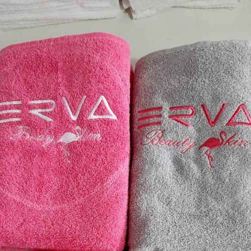 Pembe gri havlu takımı özel logolu üretim
