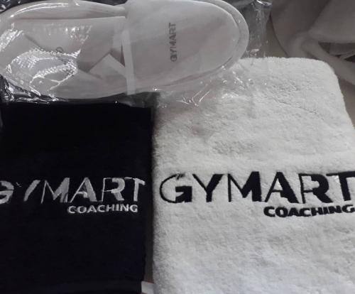 Gym spor havlusu özel logo nakış ve baskılı üretim