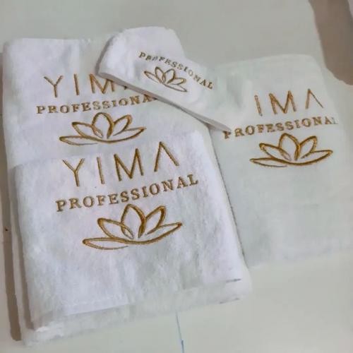 Beyaz güzellik merkezi üçlü set - baş havlusu sedye havlusu saç bandı özel logo nakış ve baskılı üretim